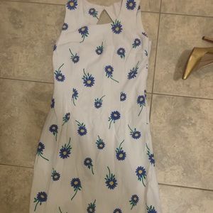 Sunflowered white dress